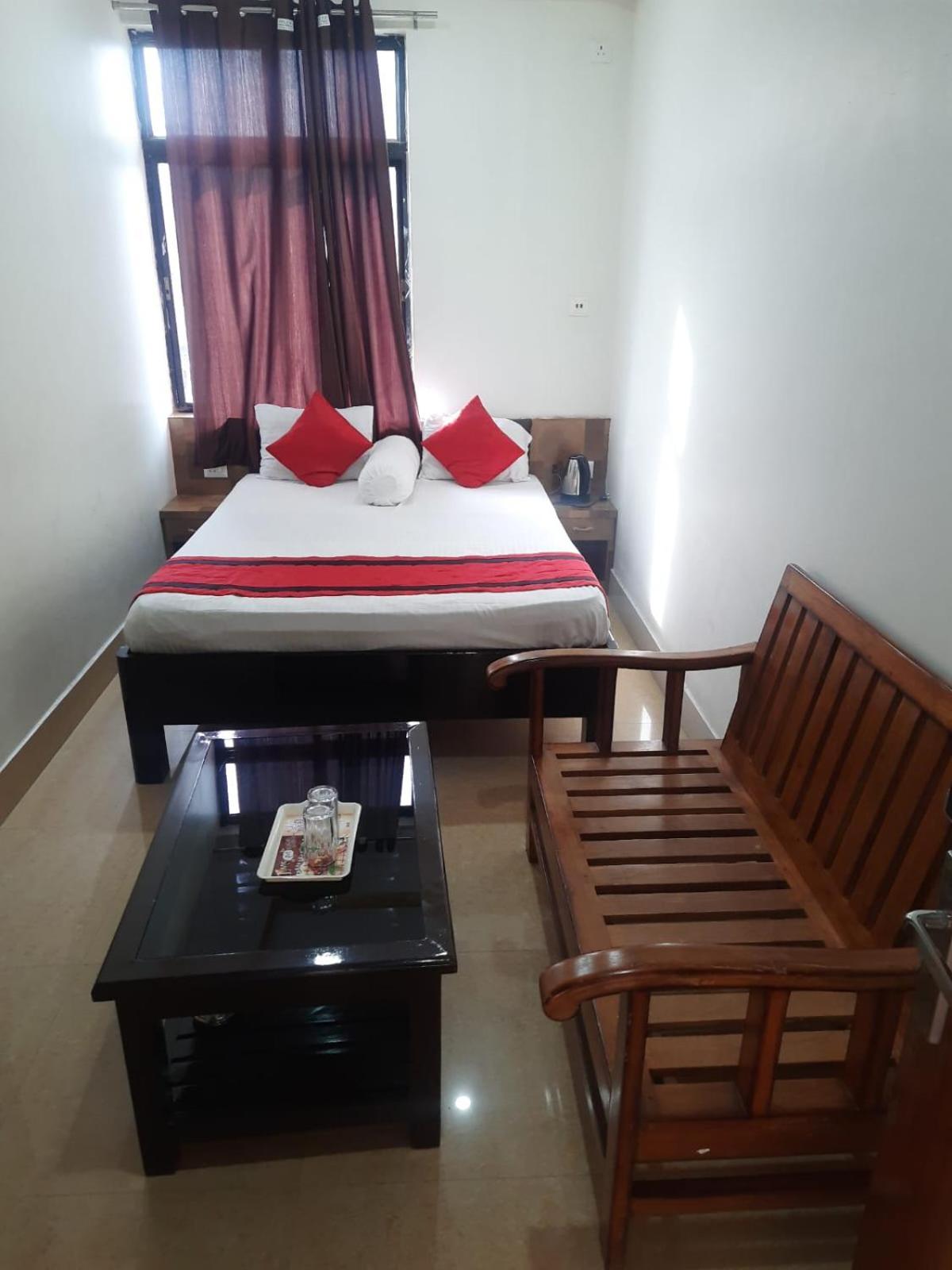 Hotel Knight Inn Airport Guwahati Dış mekan fotoğraf