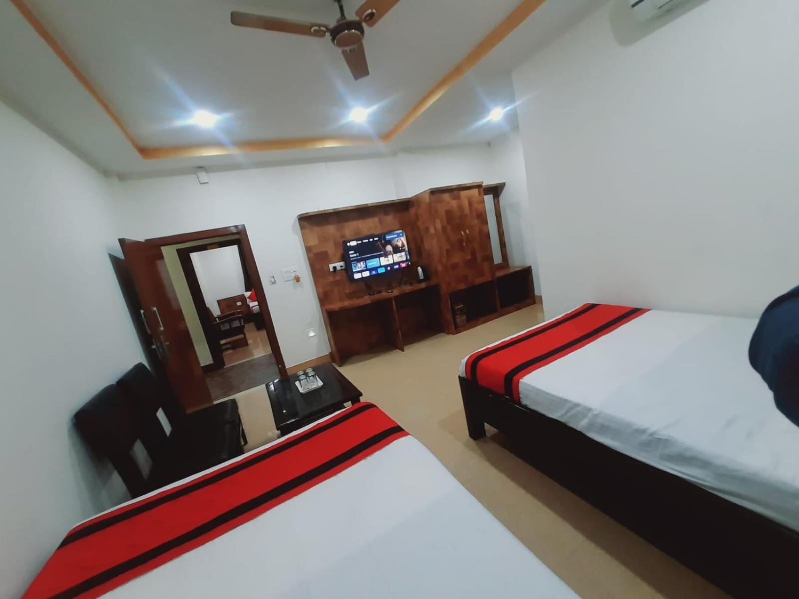 Hotel Knight Inn Airport Guwahati Dış mekan fotoğraf