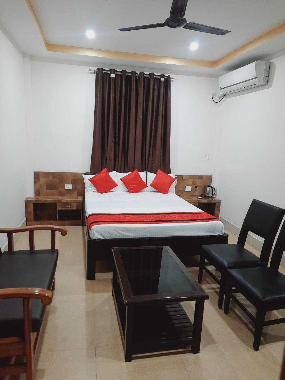Hotel Knight Inn Airport Guwahati Dış mekan fotoğraf